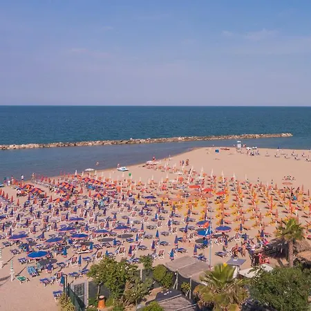 Fausto 圣贝内代托-德尔特龙托